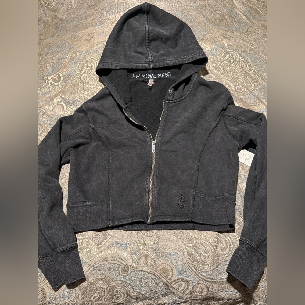 FP Movement by Free People Black fitted hooded jacket 🔥 Size XL